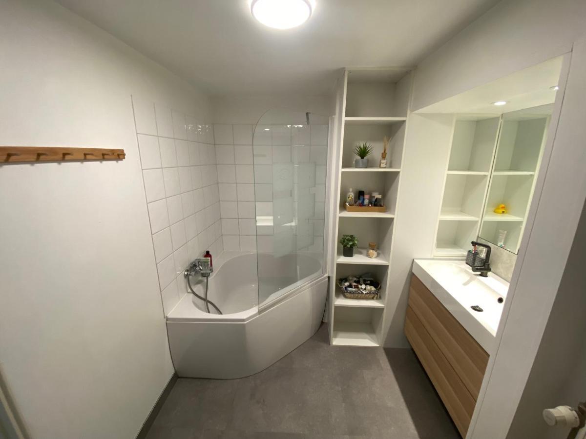 Spacious Apartment With Sea View 奥斯滕德 外观 照片