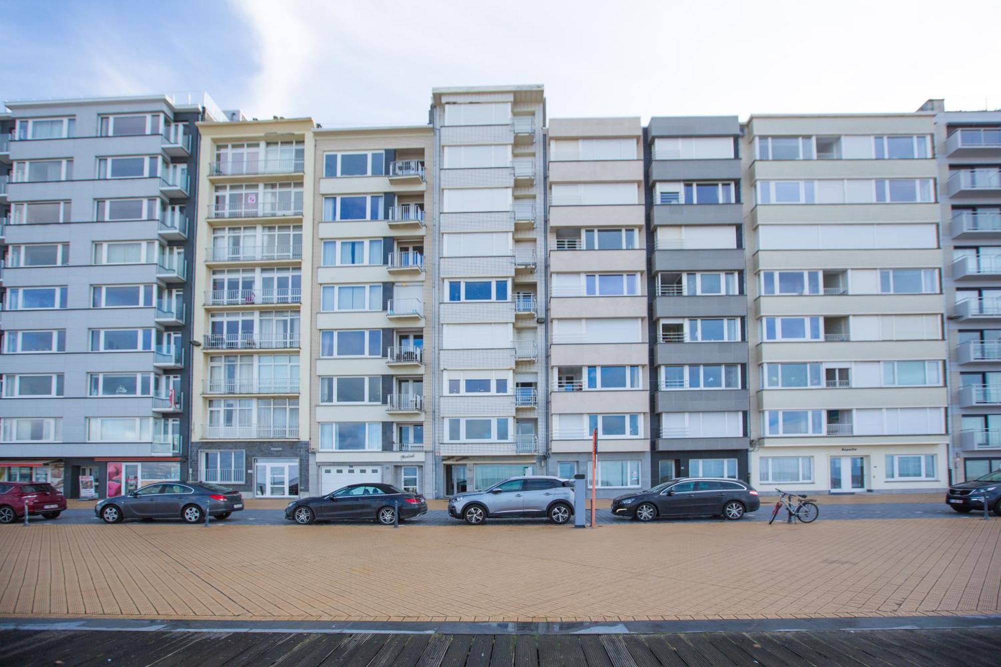 Spacious Apartment With Sea View 奥斯滕德 外观 照片