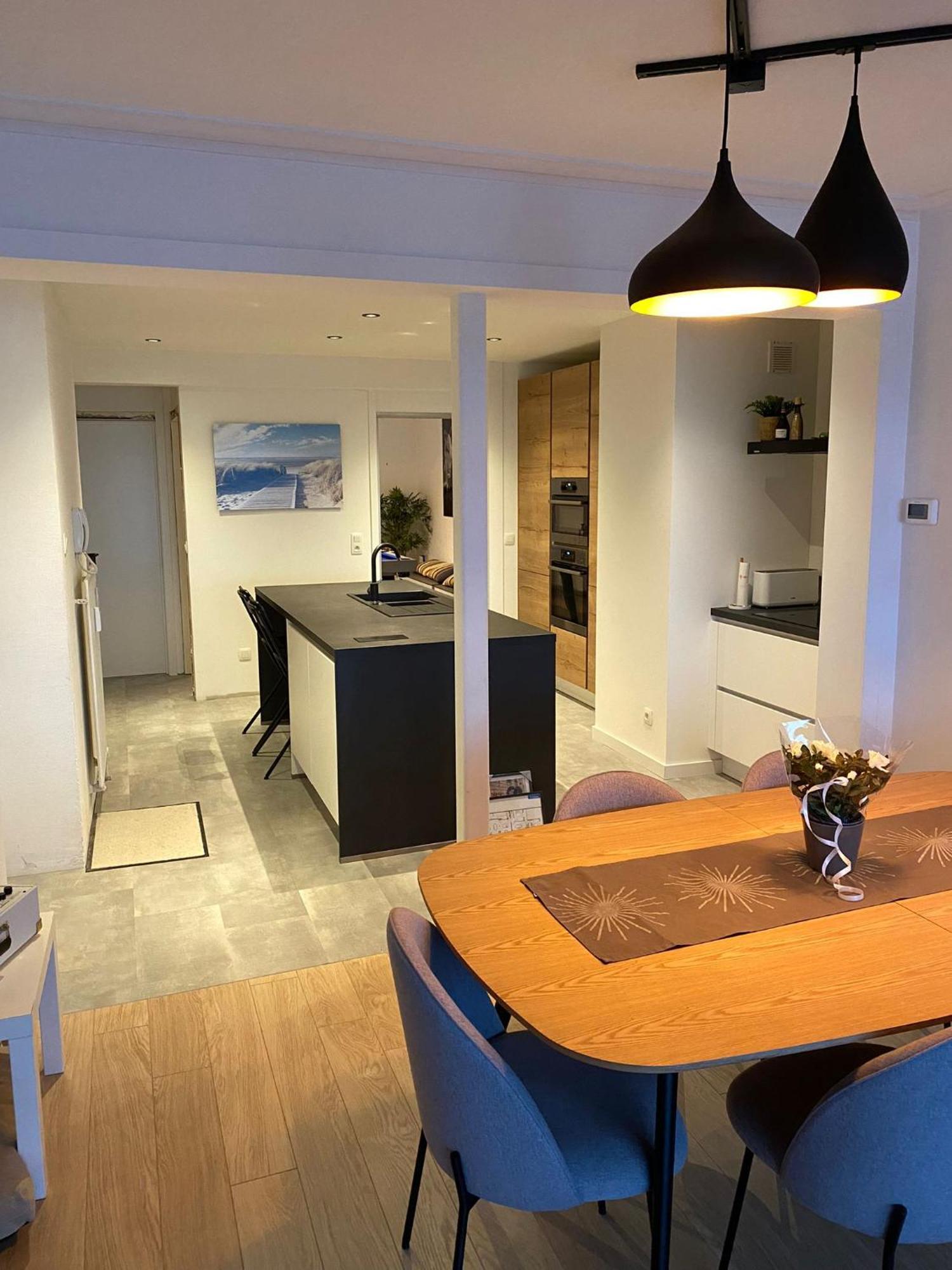 Spacious Apartment With Sea View 奥斯滕德 外观 照片